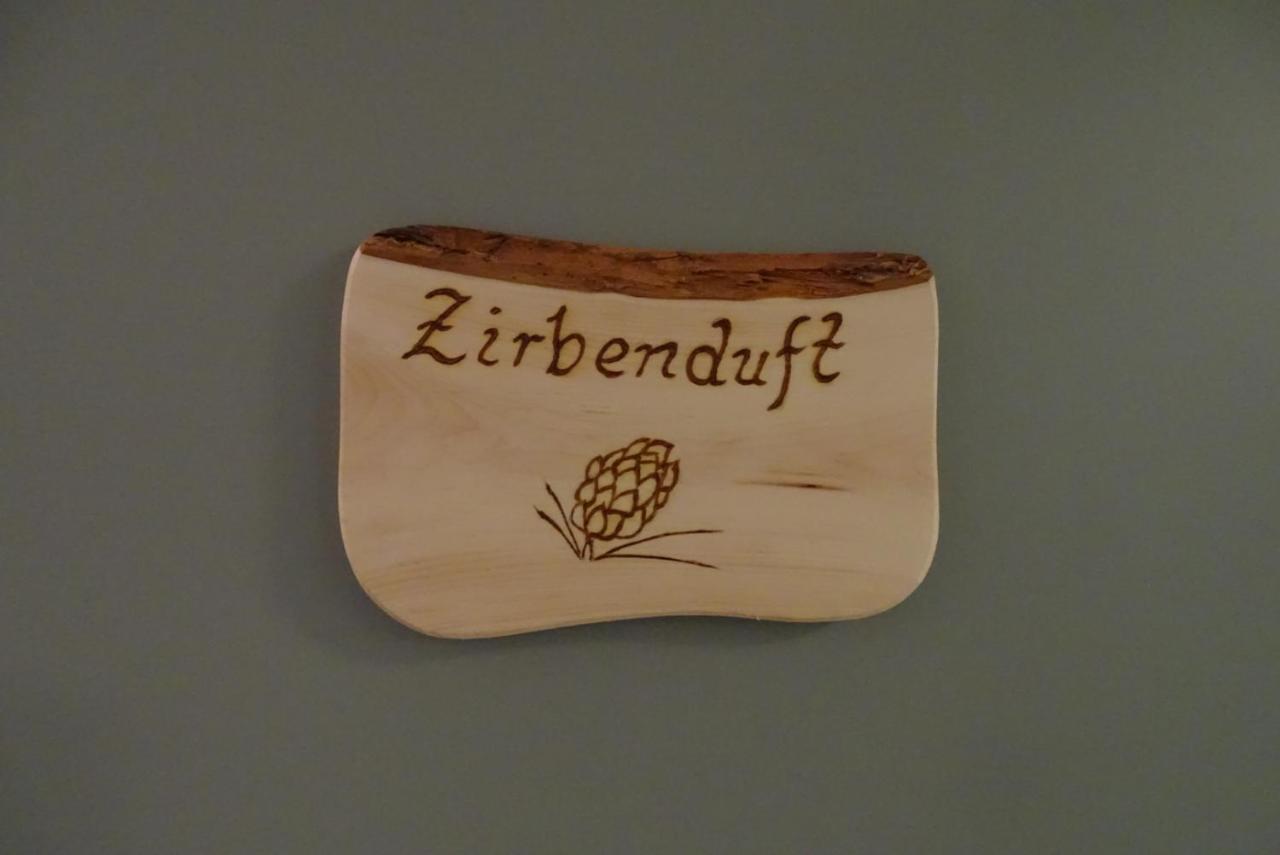 Appartement Zirbenduft Ferienhaus Fuenf Sinne Dobriach Luaran gambar